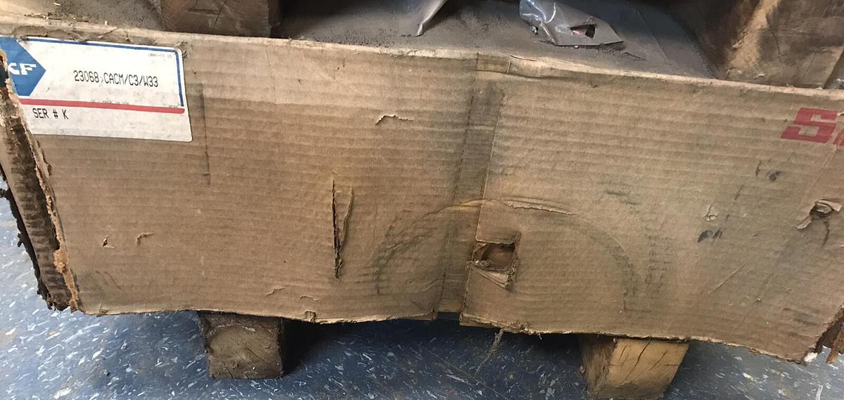 SKF,23068/CACM/C3/W33,Roller Bearing 340 mm ID 520 mm OD 133 mm Width