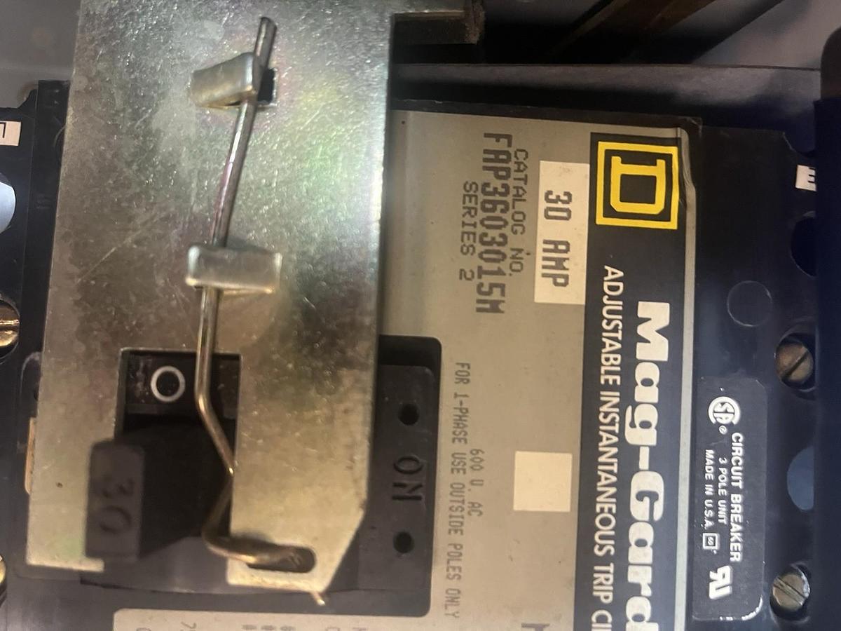 Used SQUARE D,MODEL 5,SIZE 2 MCC 8536SDO1 STARTER BUCKET 30A FAP3603015M BREAKER