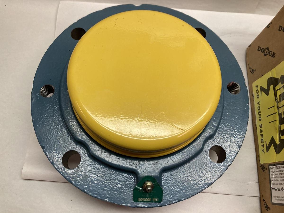 Dodge,070662,Piloted Flange Bearing