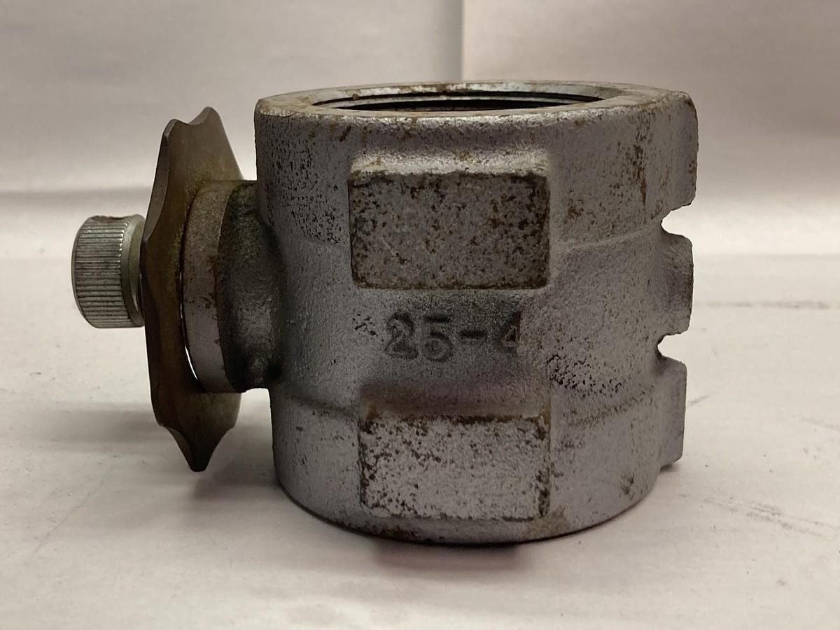 Used North American MFG Co,1122 2-733,2-1/2 Inch Gas Valve