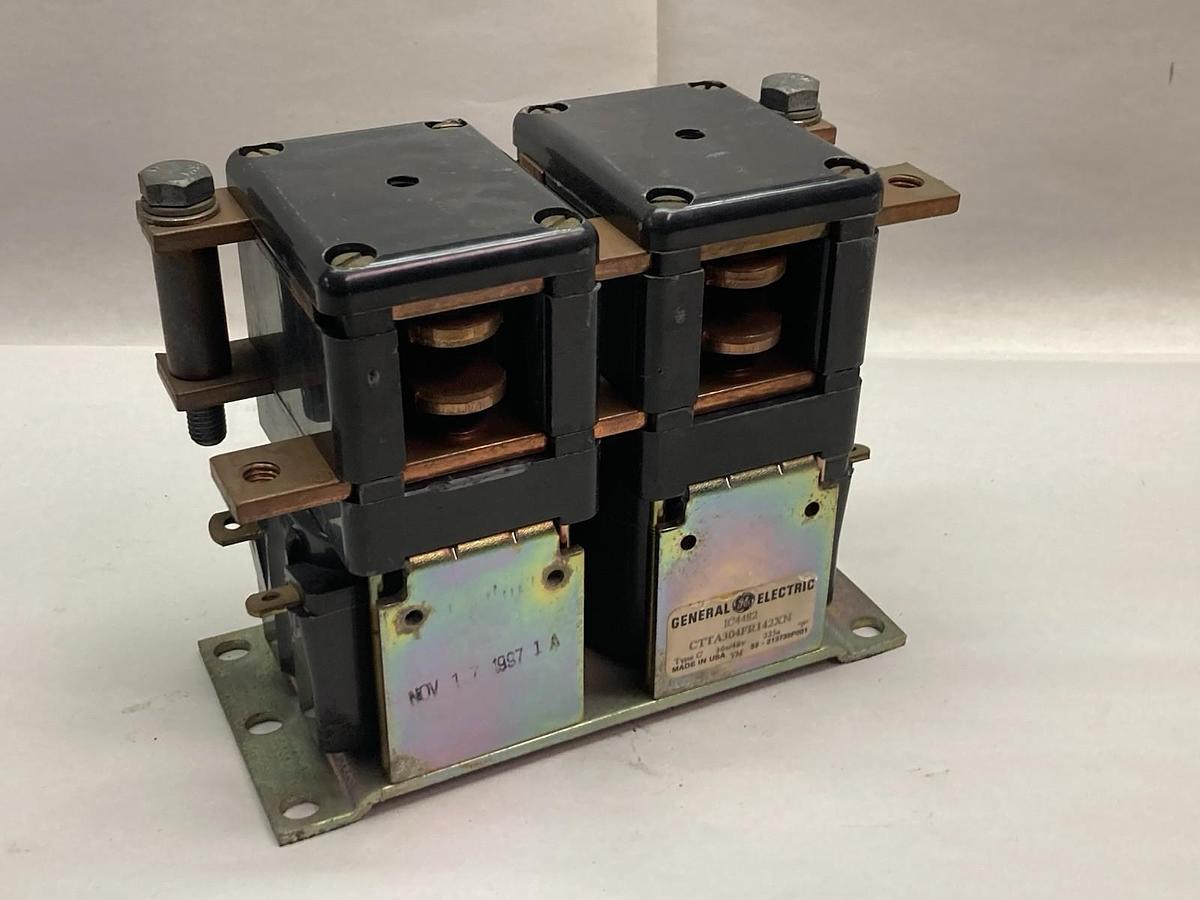 Used General Electric,IC4482 CTTA304FR142XN,Reversing Contactor Type C 225A 36v/48v