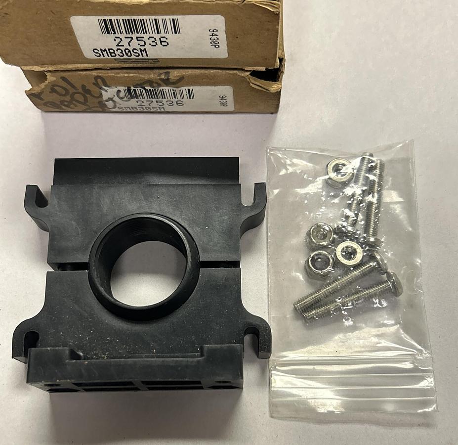 BANNER,SMB30SM 27536,SWIVEL MOUNT BRACKET LOT OF 2 NEW