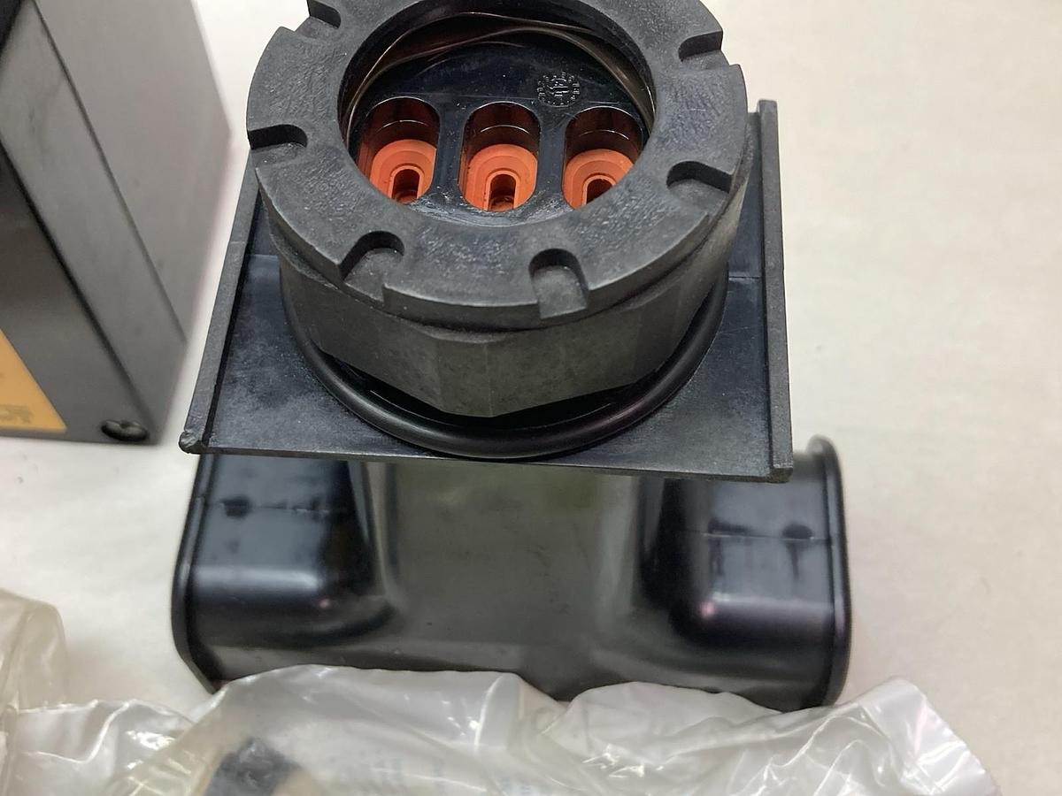 Tyco,T-100,Splice and Tee Kit 447379-000