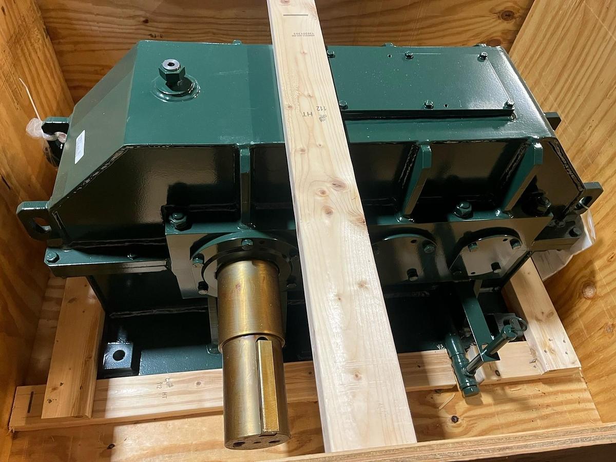 HORSBURGH & SCOTT,SLPD-700,GEAR SPEED REDUCER RATIO 15.05 INPUT 25HP 825RPM