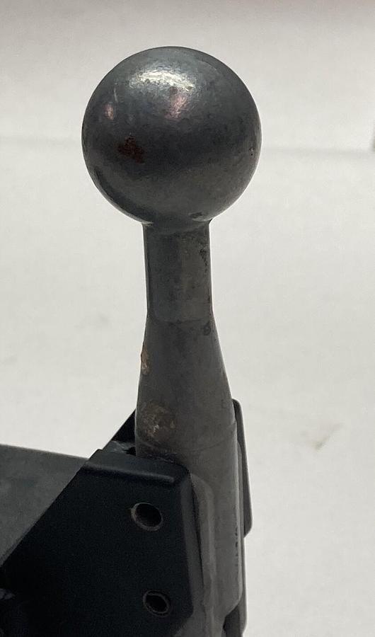 Used Norgren,K81EA0QKCDKL2,5-Way Lever Actuation 150 PSIG