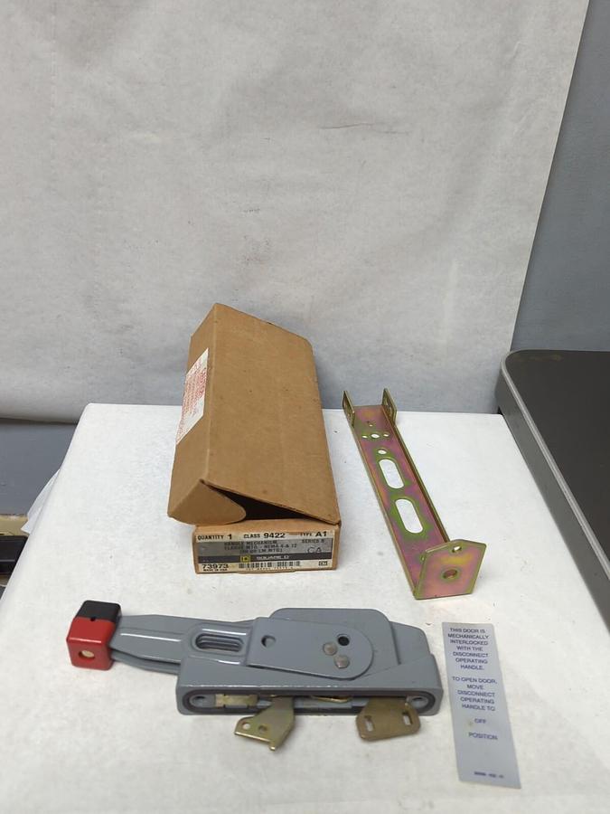 SQUARE D,73973,CLASS 9422 TYPE A1 UNIVERSAL HANDLE MECHANISM NOS