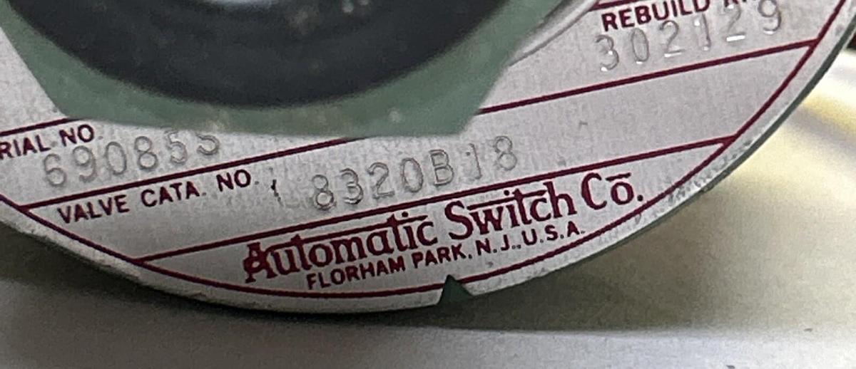 ASCO,8320B18,SOLENOID VALVE 1/8INCH 110/120V NOS