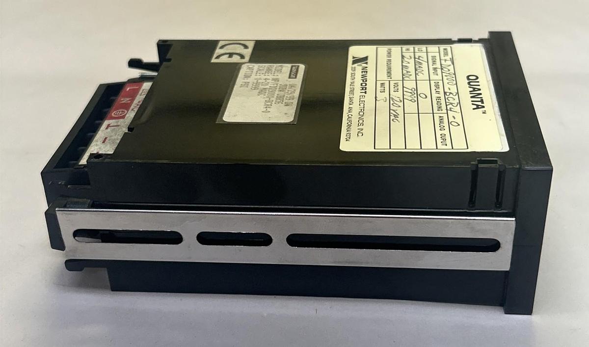 Used NEWPORT ELECTRONICS,FDQ9000-BCR4-0,DIGITAL PANEL METER