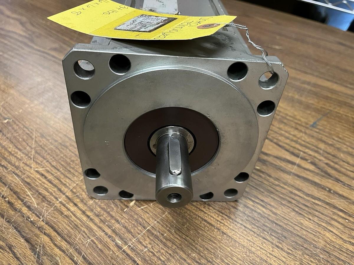 Used CONTROL TECHNIQUES,142DSC300CAAAA,SERVO MOTOR