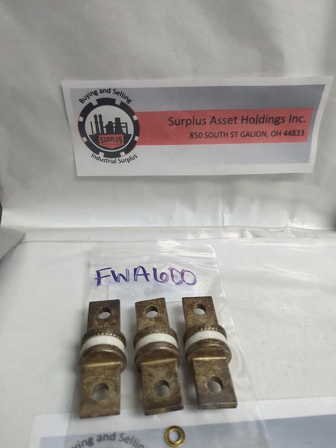 Used COOPER BUSSMANN,FWA600,SEMICONDUCTOR 600 AMP FUSE LOT 3 OF PRE-OWNED