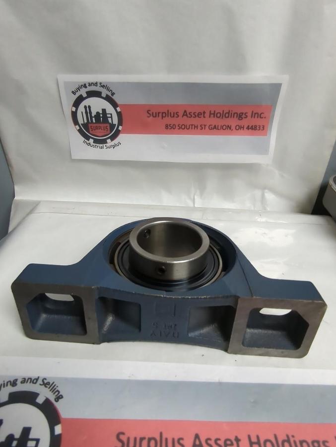 Used SKF,8Y511M YAR 211-2F,PILLOW BLOCK BEARING PRE-OWNED