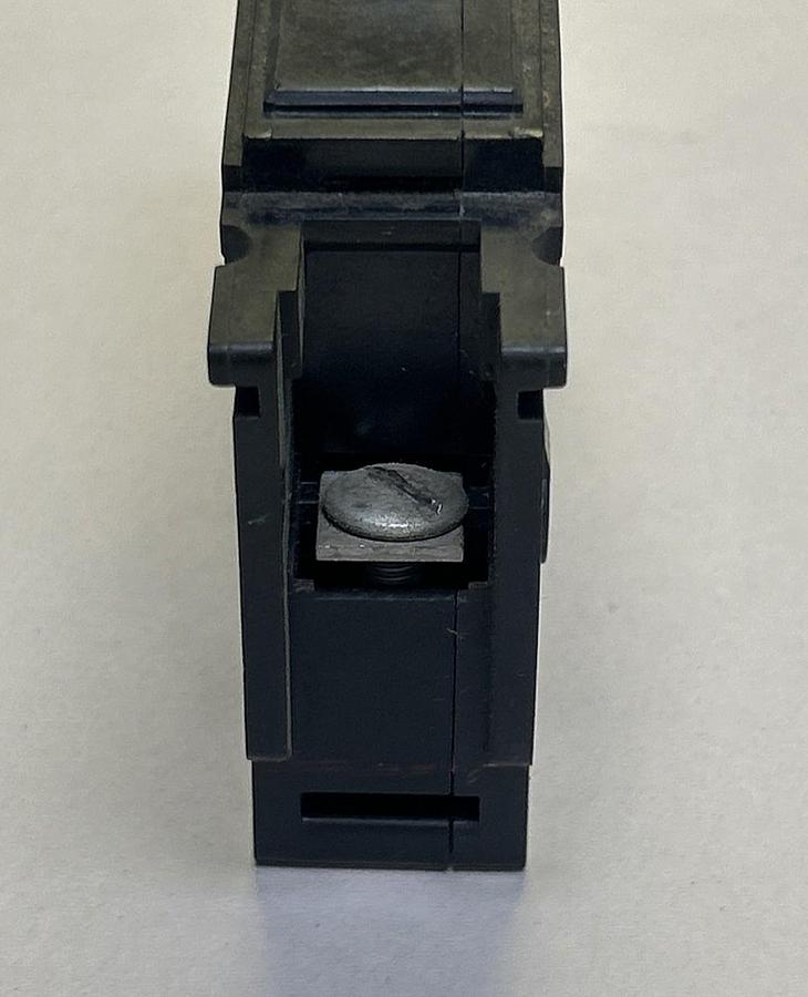 Used WESTINGHOUSE,QC120,CIRCUIT BREAKER 20A 120/240V 1P