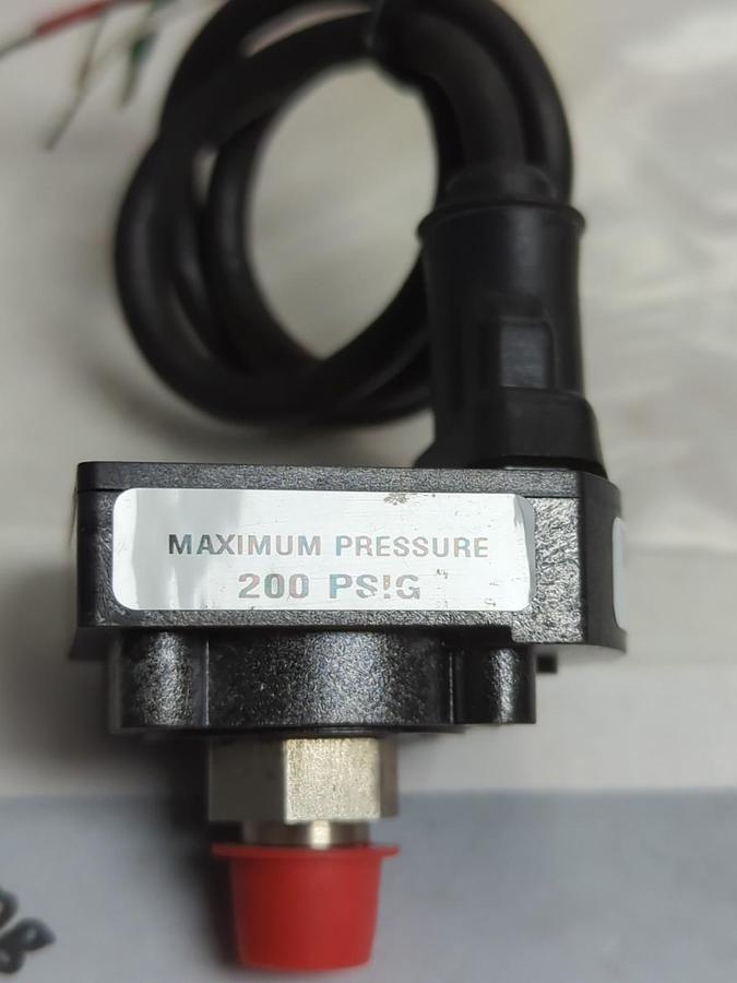 Used OMEGA,PX181-200G5V,TRANSDUCER 200 PSIG PRE-OWNED