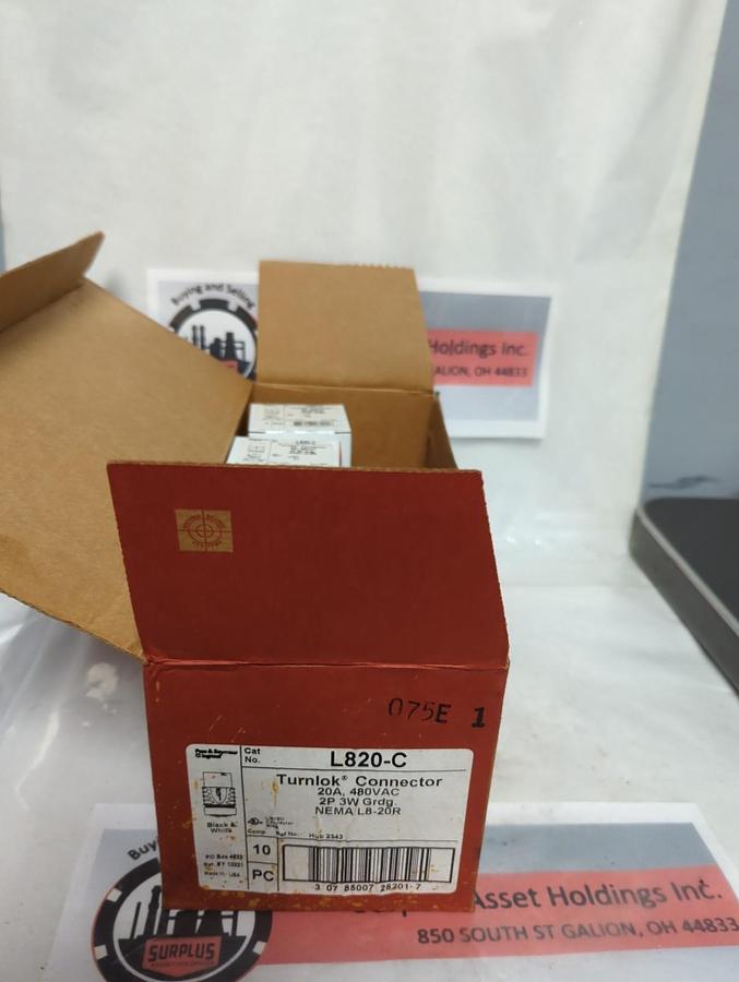 PASS & SEYMOUR,L820-C,TURNLOK CONNECTOR NEMA L8-20R 20A 480VAC LOT OF 3 NOS
