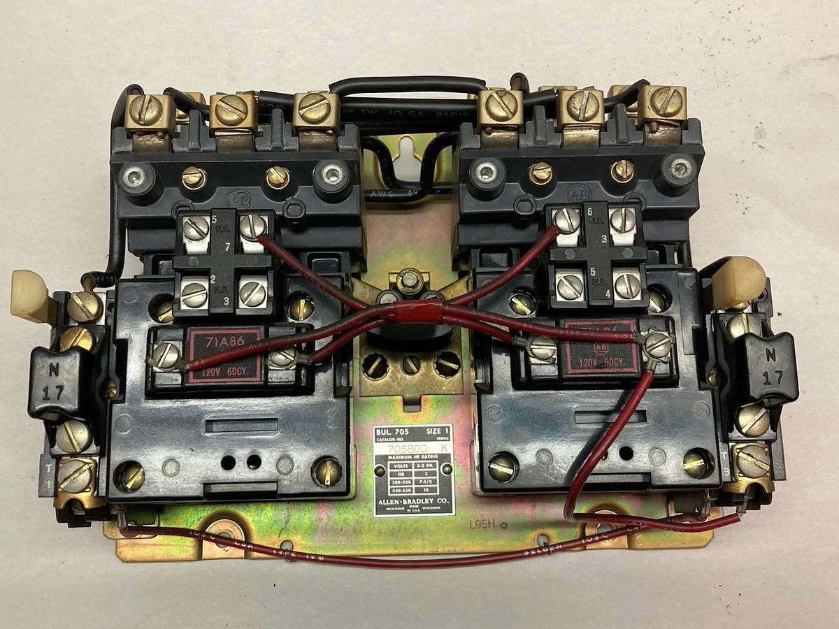 Used Allen Bradley,705-B0D,Contactor Ser K Size 1 110V
