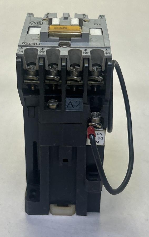 Used ALLEN BRADLEY,700DC-F220,CONTACTOR 24VDC COIL