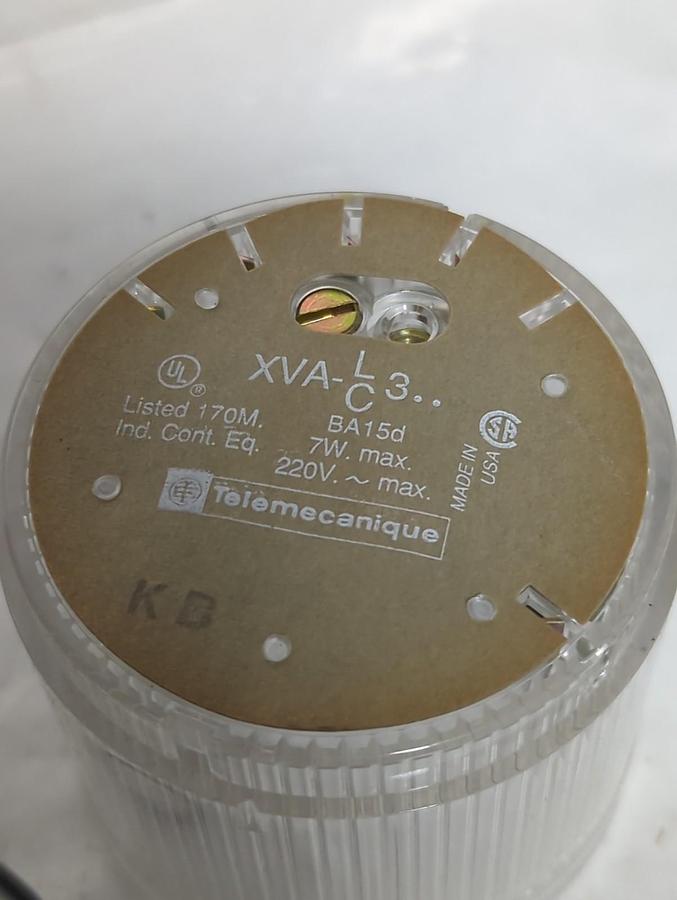 TELEMECANIQUE,XVAC371,WHITE NO BULB NOS