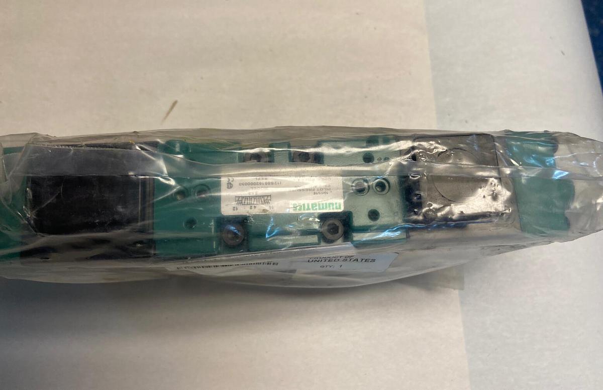 Used Numatics,I12SS5152000030,Double Solenoid Valve NOS in Sealed Bag
