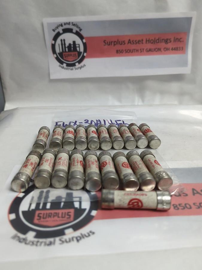 Used COOPER BUSSMANN,FWX30A14Fb,FUSE 30 AMP FUSE LOT OF 20 PRE-OWNED