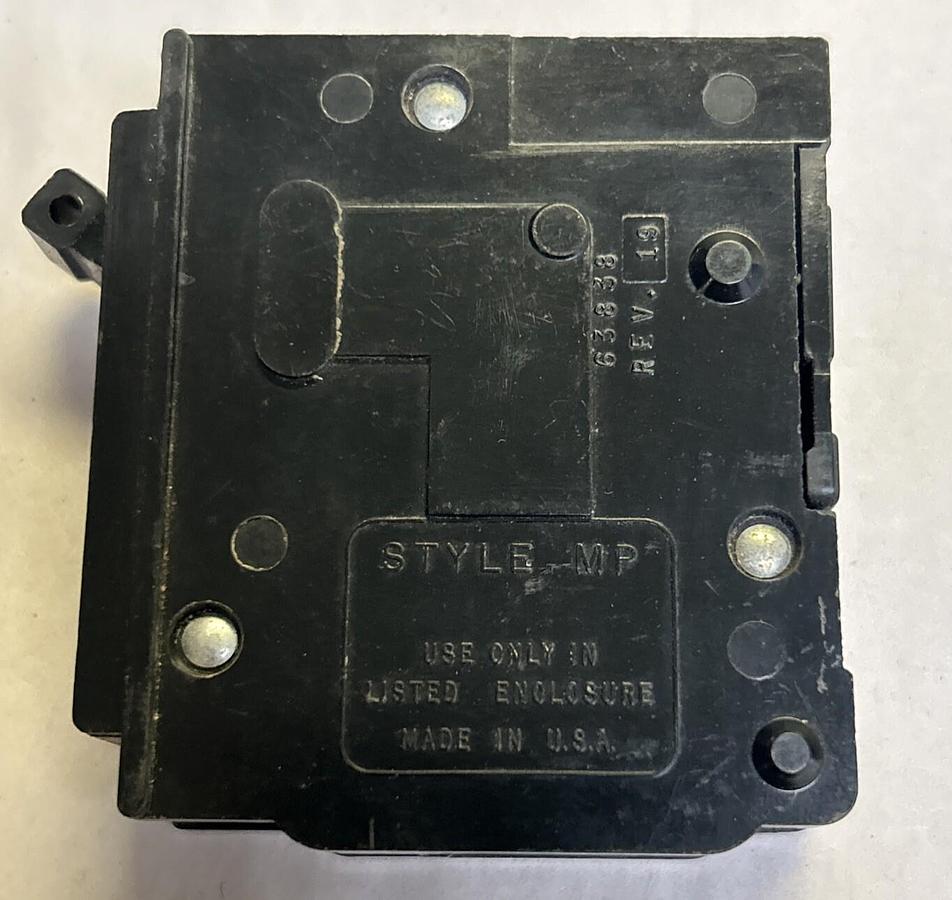 Used MURRAY,MP120,CIRCUIT BREAKER 20A 120/240V 1P LOT OF 2