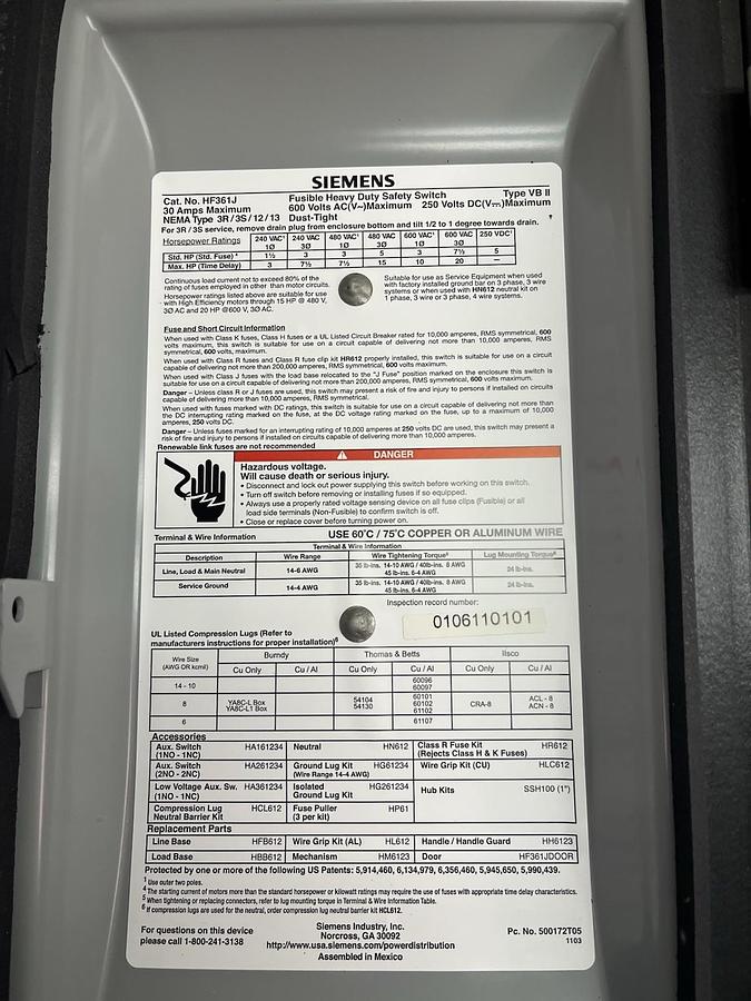 SIEMENS,HF361J,HD DUST TITE FUSED SAFETY SWITCH DISCONNECT 30A 600Vac 250Vdc
