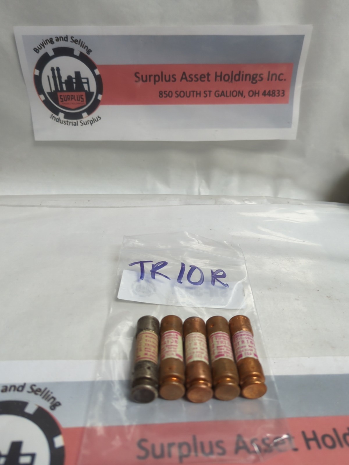 Used GOULD SHAWMUT,TR-10R,TRI-ONIC 10 AMP FUSE LOT OF 5 PRE-OWNED