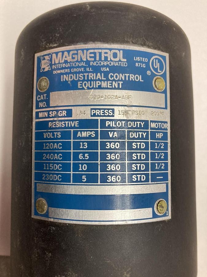 Used Magnetrol,510-1G2A-ABF,Displacement Level Switch 155 PSIG