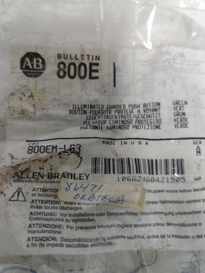 ALLEN BRADLEY,800EM-LG3,SERIES A GREEN PUSH BUTTON NOS