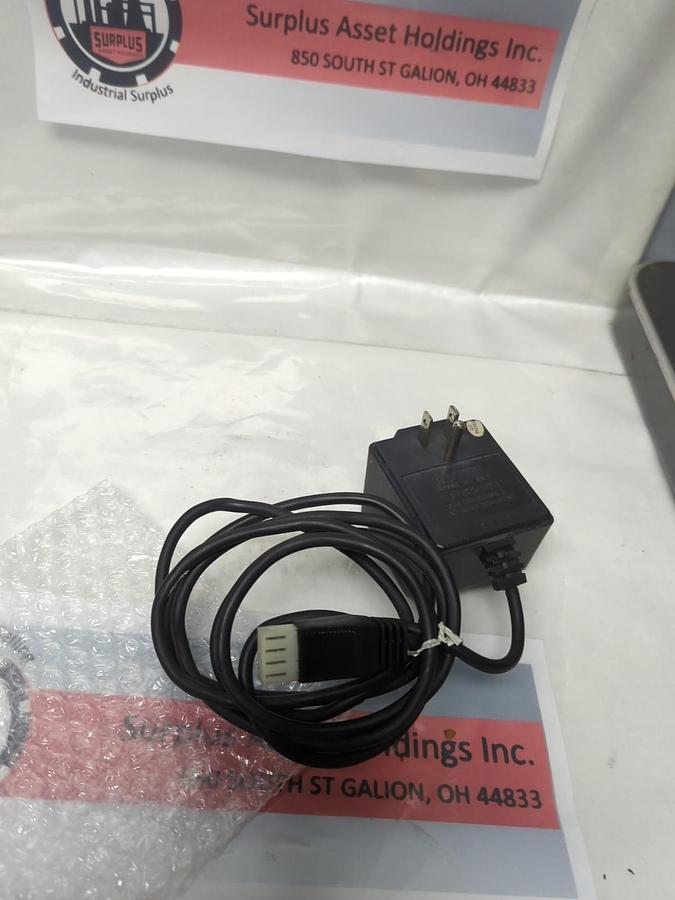 Used SMC,650-025,CLASS 2 TRANSFORMER IN/120VAC-60HZ-33.5W OUT/16VAC-1250mA USED