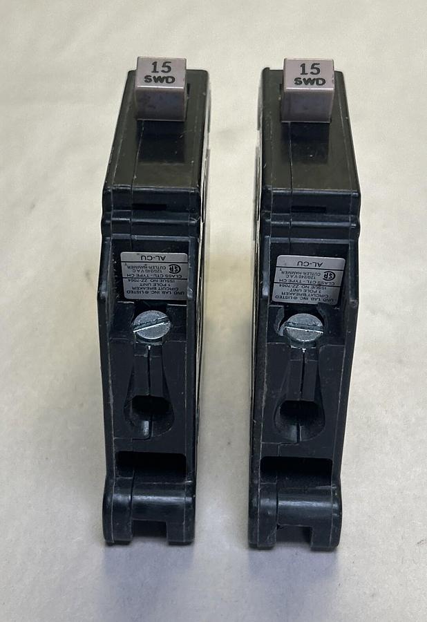 Used CUTLER-HAMMER,CH115,CIRCUIT BREAKER 15A 120/240V 1P LOT OF 2