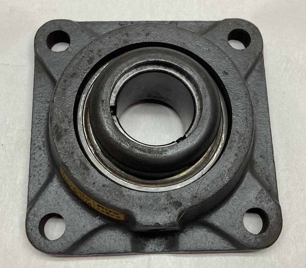 Used Dodge,SCM-1 7/16-A,Flange Mount Bearing