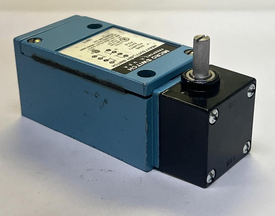 Used HONEYWELL MICRO SWITCH,LSA7L,LIMIT SWITCH 10A 600V