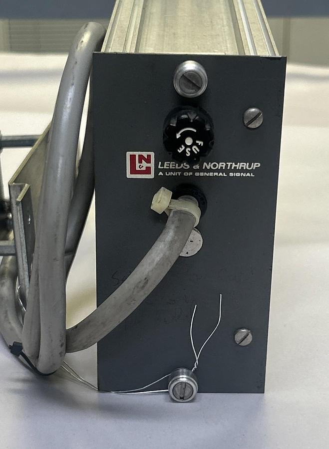 Used LEEDS & NORTHRUP,455-26-51-40-7500,POWER SUPPLY