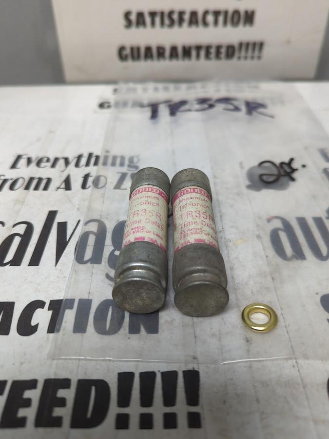 GOULD SHAWMUT,TR35R,TIME-DELAY 35 AMP FUSES LOT OF 2 NOS