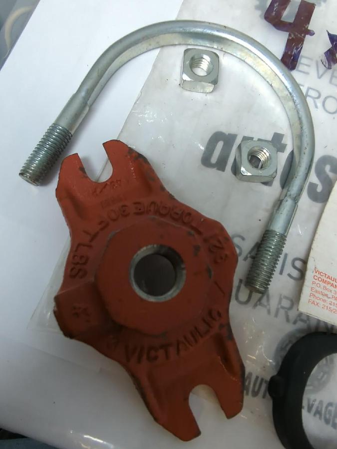 VICTAULIC,STYLE 921,4 IN X1 IN 3/4 INCH NPT MECHANICAL OUTLET NOS