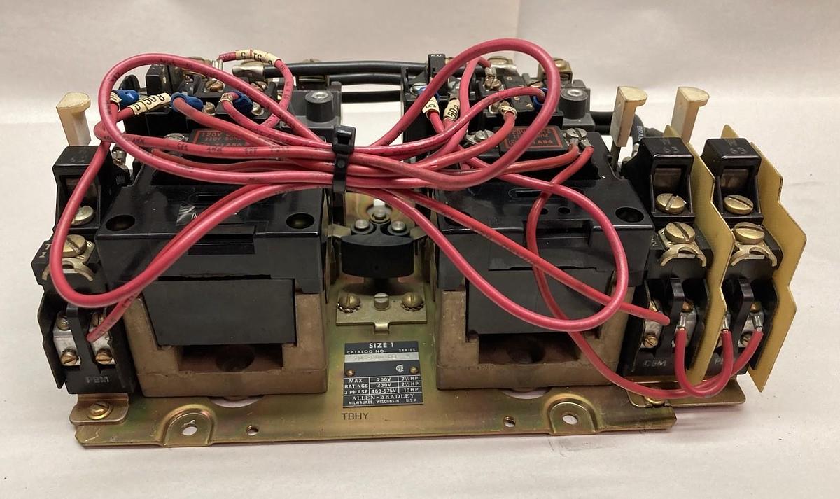 Used Allen Bradley,705-B0D103,Contactor Ser K Size 1