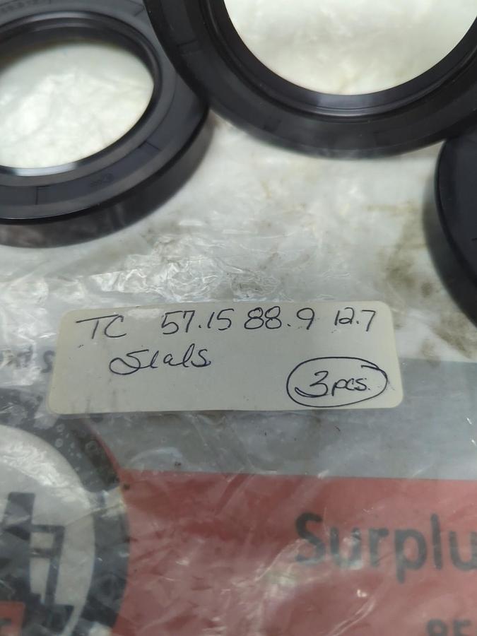 TC,57.15 88.9 12.7,OIL SEALS LOT OF 3 NOS