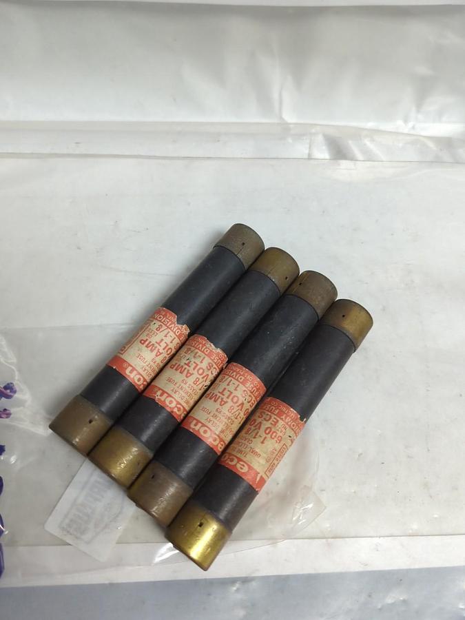 Used ECON,ECS 1-1/8,TIME-DELAY 1-1/8 AMP FUSE LOT OF 4 PRE-OWNED