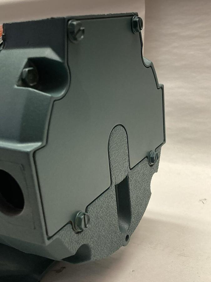 Reliance Electric,P56H3647R,3-Phase A-C Motor EB56C Frame 1/4Hp 1140RPM