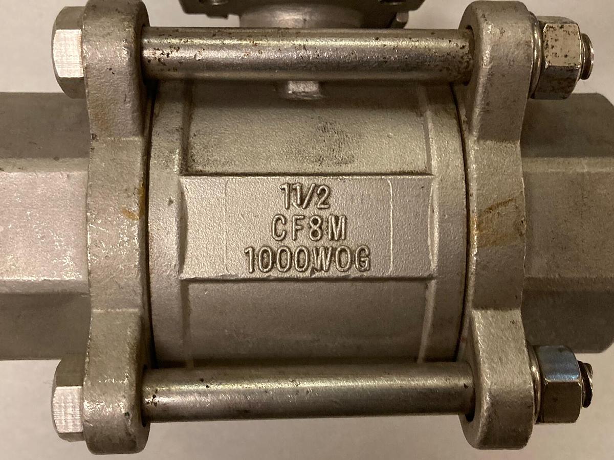 OVC,CF8M,1-1/2 INCH Ball Valve  1000 WOG