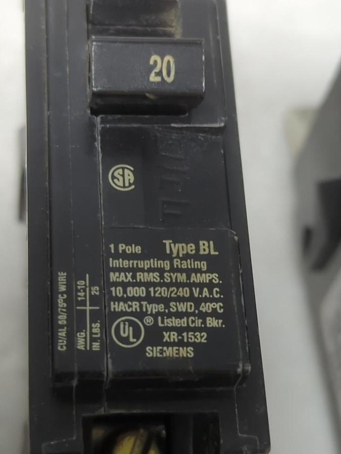 Used SIEMENS,B120,CIRCUIT BREAKER 20 AMP 1-POLE LOT OF 3 PRE-OWNED