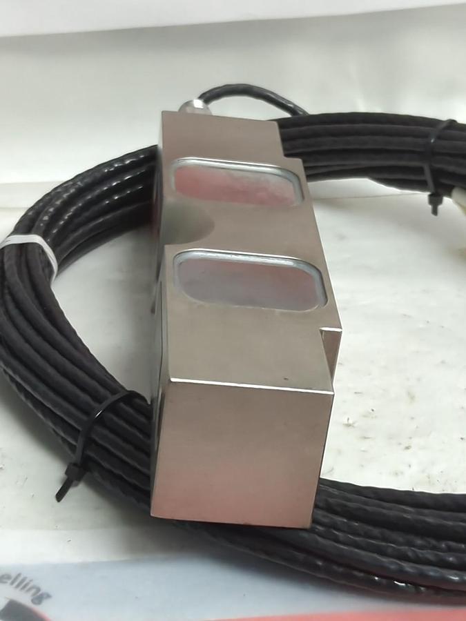 Used SENSORTRONICS,65058A25K-1000,LOAD CELL 25K LBS. @ 3.002 mV/V PRE-OWNED