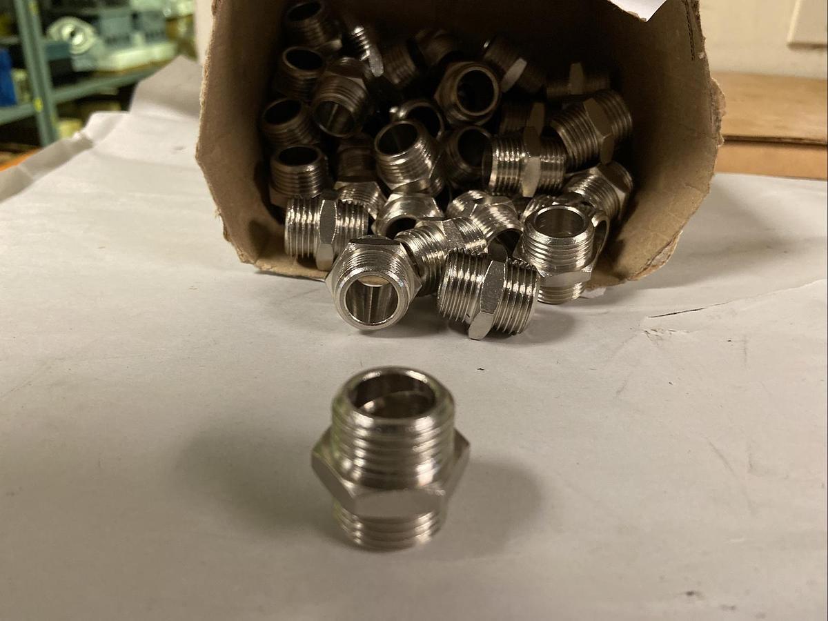 Parker,0901-00-21,1/2 INCH Nickel Plated Brass Fittings Lot of 50