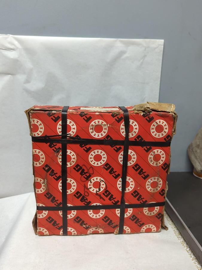 FAG,22228ES.TVPB.C3,SPHERICAL ROLLER BEARING IN SEALED BOX