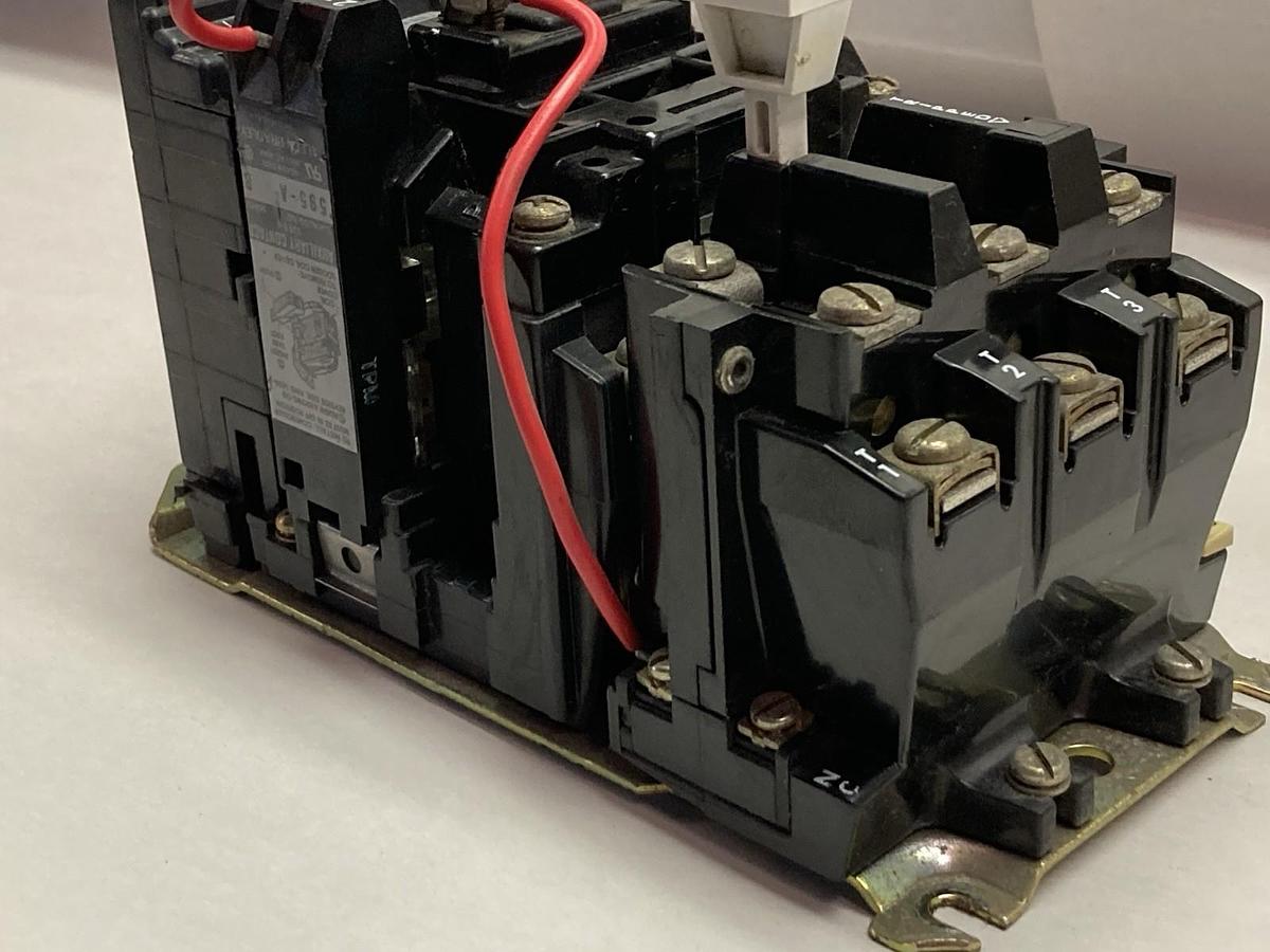 Used Allen-Bradley,509-B0D,Ser B Starter Nema Size 1 27A Max