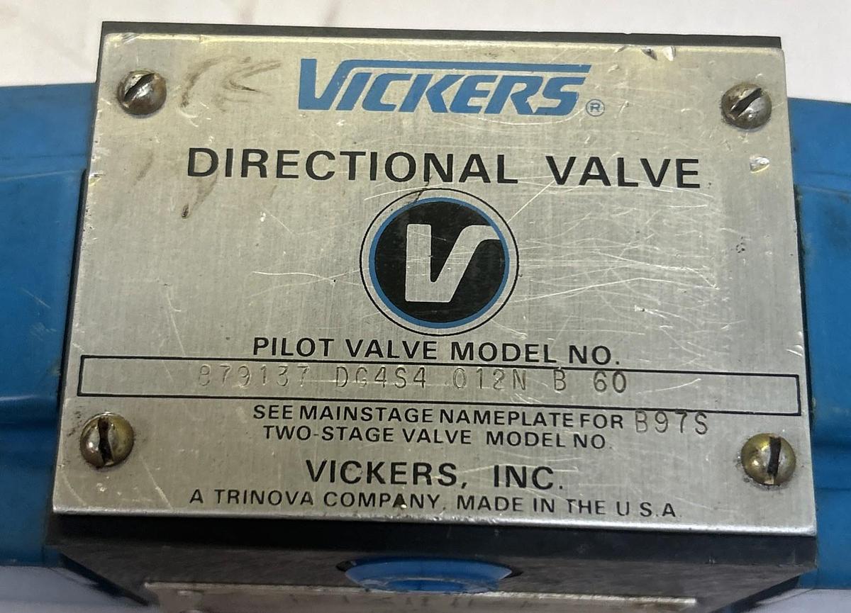 Used VICKERS,879137DG4S4012NB60,PILOT VALVE