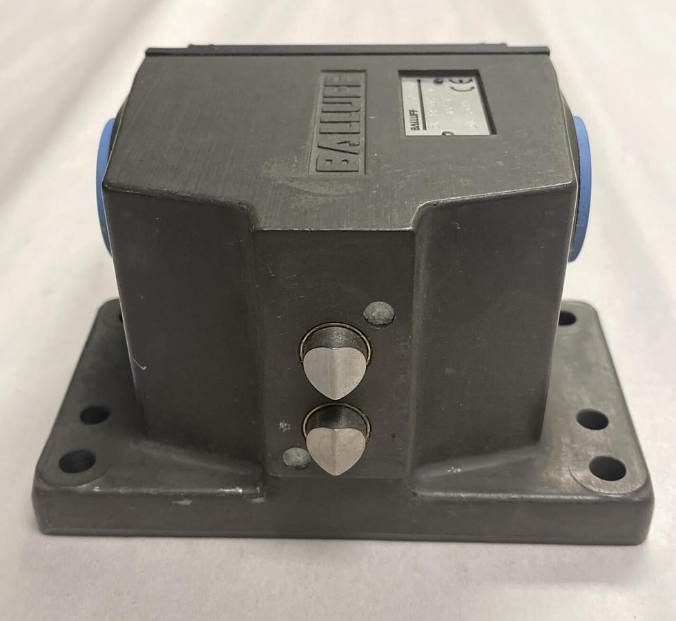 Balluff,BNS-819-D02-D16-100-10,Limit Switch NOS