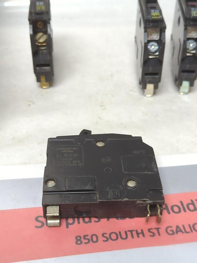 Used SQUARE D,QO120,CIRCUIT BREAKER 20 AMP 1-POLE LOT OF 4 PRE-OWNED