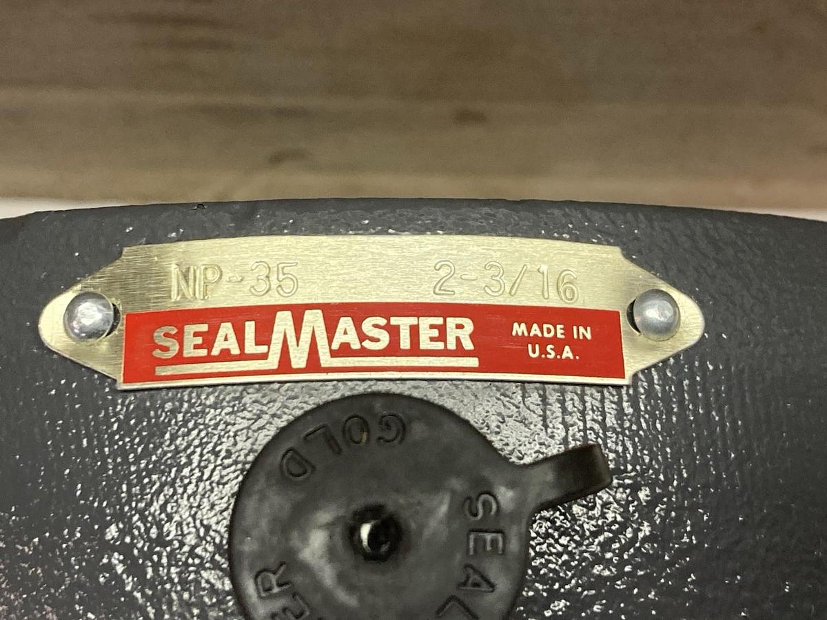 SealMaster,NP-35,Pillow Block Bearing 2-3/16 Inch Bore