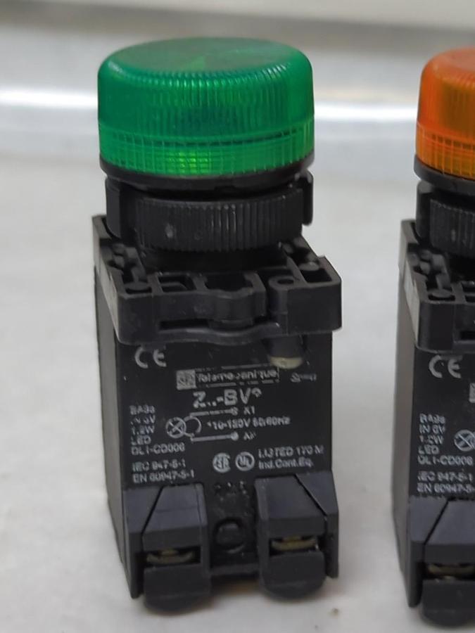 Used TELEMECANIQUE,Z-BV3,INDICATOR LAMP RED/AMBER/GREEN LOT OF 3 PRE-OWNED